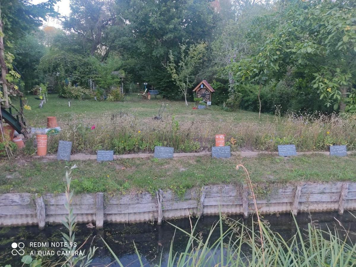 Le Cocon Des Hortillonnages D'Amiens Camon  Buitenkant foto