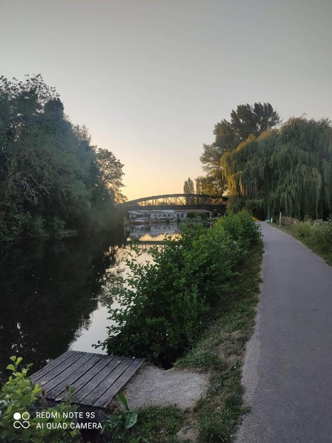 Le Cocon Des Hortillonnages D'Amiens Villa Camon  Buitenkant foto